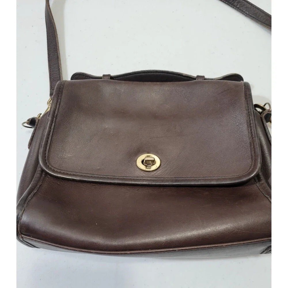 Vintage COACH 9870 Court Shoulder Bag Purse Chocolate Brown Leather Turn Lock - Picture 3 of 16